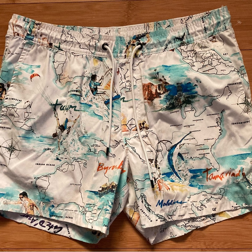 NWOT GAP SWIM SHORTS